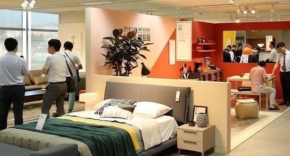 한샘이 이달 6일까지 서울 상암동 한샘 사옥에서 전국 대리점 사장단과 영업사원 등을 대상으로 ‘2018 가을·겨울 신상품 발표회’를 진행한다.