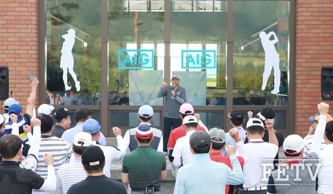 민홍기 AIG손해보험 사장이 17일 가평 베네스트 골프장에서 열린 ‘2018 AIG 코리아 인비테이셔널’에서 대회 시작 전 오프닝에서 인사말을 하고 있다.