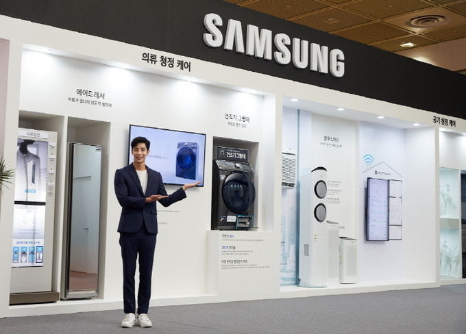 삼성전자는 서울 코엑스에서 열리는 ‘에어페어2019’에서 삼성전자만의 혁신 기술을 탑재한 다양한 미세먼지 해결가전을 선보였다. 사진=삼성전자
