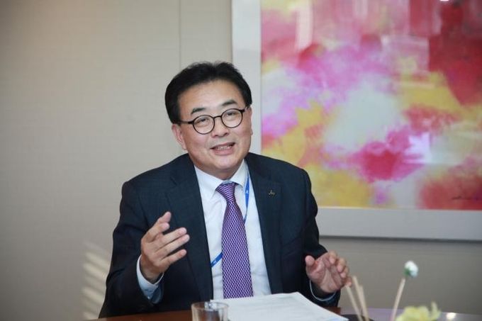신영섭 JW중외제약 대표.