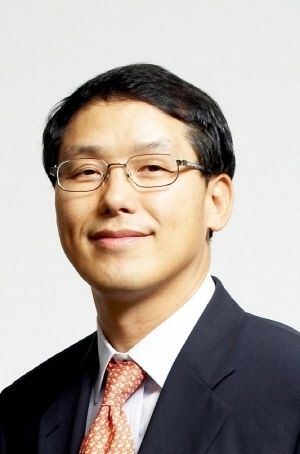 엄대식 동아에스티 회장.