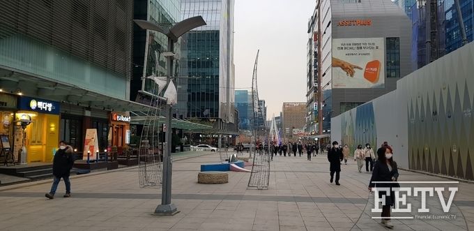 게임사들이 몰려있는 판교디지털밸리 판교역 퇴근길