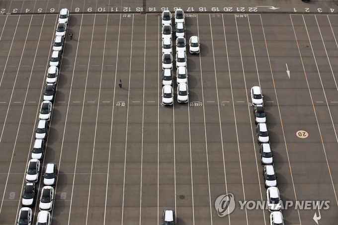 기아 완성차 주차장 (사진 제공 = 연합뉴스TV)
