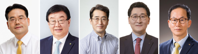 (왼쪽부터) 하만덕 전 미래에셋금융서비스 부회장, 김정남 DB손해보험 부회장, 김용범 메리츠화재 부회장, 위성호 흥국생명 부회장, 양종희 KB금융 부회장.