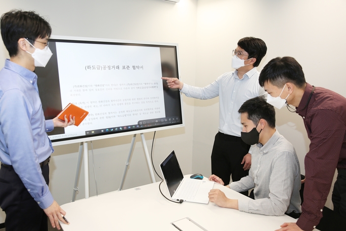 한화건설이 210개 협력사와 온라인으로 2022년도 공정거래협약을 체결했다. 제공=한화건설