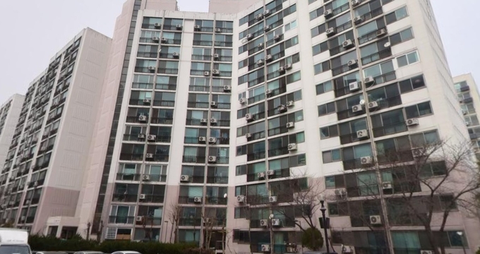 방화5단지 아파트 전경. 제공=네이버부동산