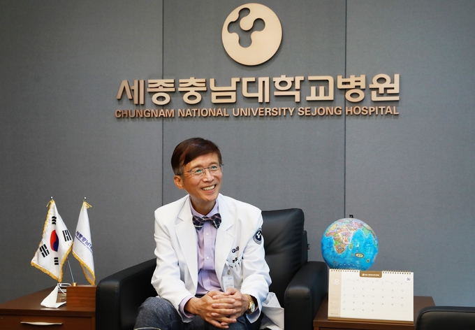 ‘한독학술경영대상’ 수상자 세종충남대학교병원 신현대 병원장(사진=한독)