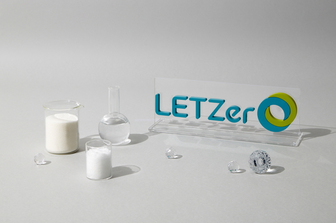 LG화학의 친환경 브랜드 LET Zero가 적용된 바이오-밸런스드 제품(사진=LG화학)