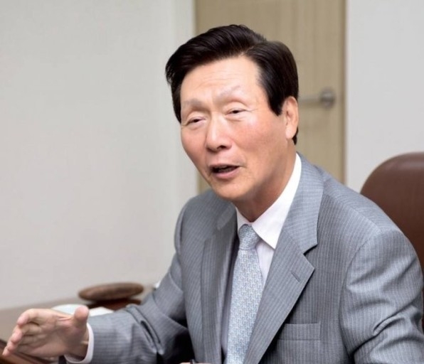 신준호 푸르밀 회장.