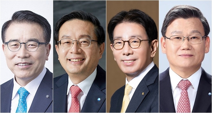 (왼쪽부터) 조용병 신한금융그룹 회장, 손태승 우리금융그룹 회장, 이재근 KB국민은행장, 이원덕 우리은행장. 