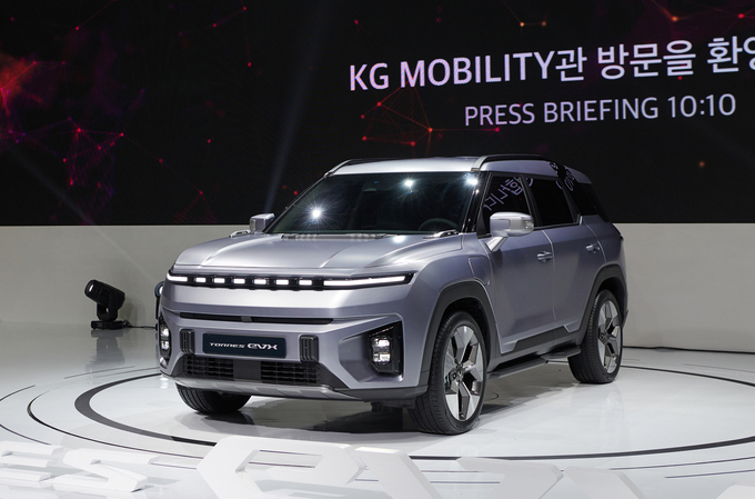 KG모빌리티의 SUV 전기차 '토레스 EVX'. 사진=KG모빌리티