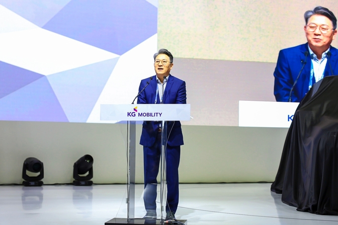 곽재선 KG그룹 회장이 지난달 열린 KG모빌리티 정기 주주총회에서 발언하는 모습. 사진=연합뉴스