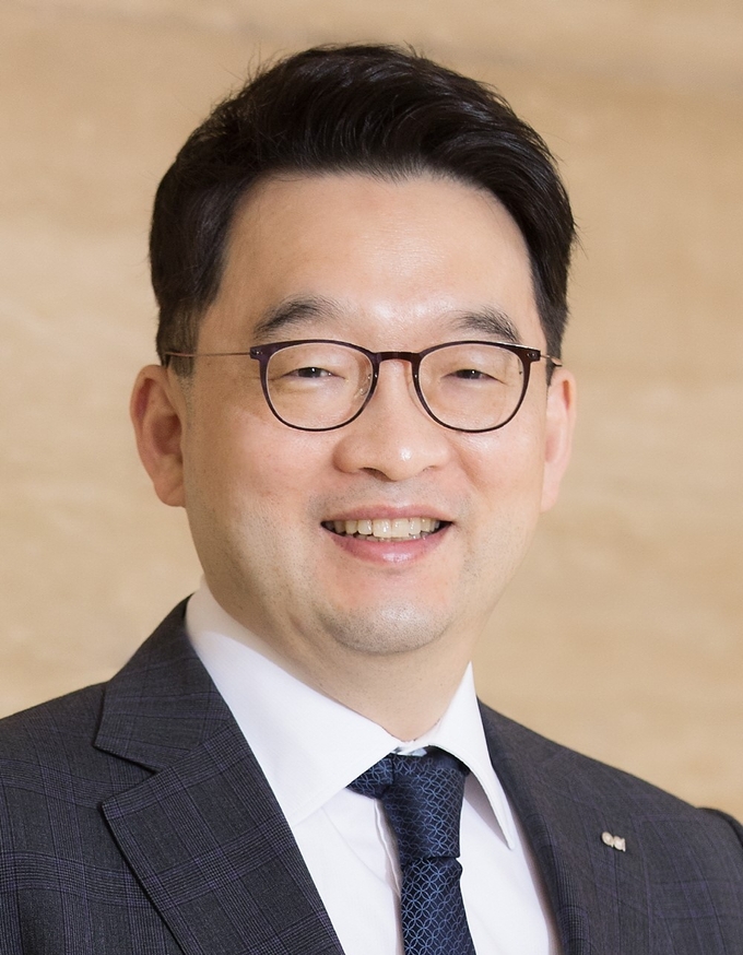OCI 홀딩스 이우현 회장