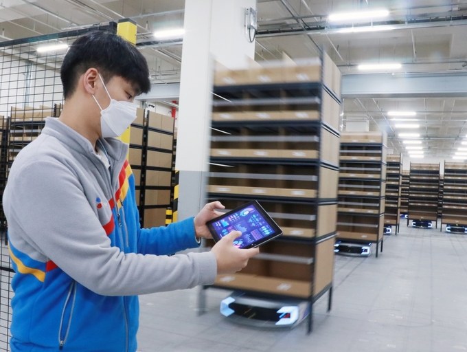스마트 풀필먼트센터 AGV(사진=CJ대한통운)