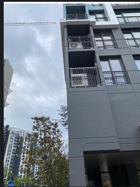 무안 힐스테이트 오룡 아파트 외벽이 휜 모습(사진=독자제공 및 연합뉴스)