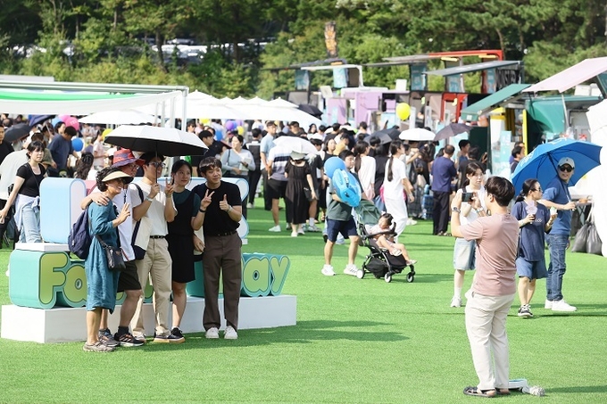 사진=도쿄일렉트론코리아 사원과 가족들이 서울랜드에서 열린 2024 패밀리데이 행사에 참석했다. (도쿄일렉트론코리아 제공)