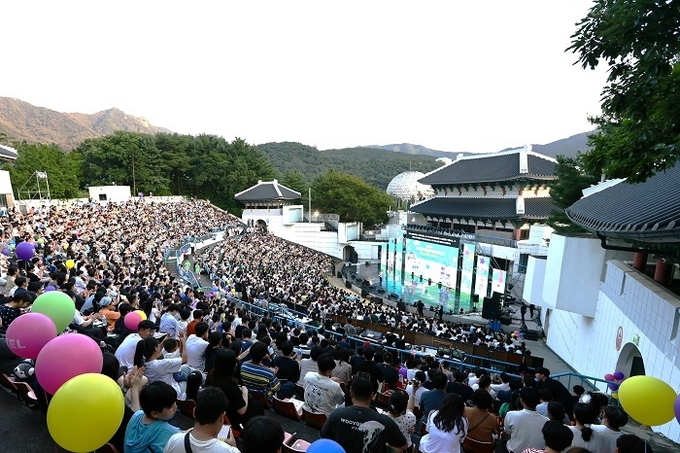 사진=도쿄일렉트론코리아 사원과 가족들이 서울랜드에서 열린 2024 패밀리데이 행사에 참석했다. (도쿄일렉트론코리아 제공)