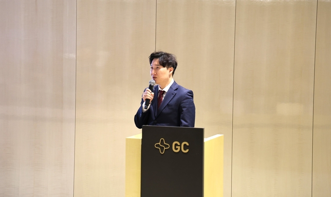 여정현 변호사가 CP교육 강의를 진행하고 있다.