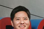 경찰, '횡령 혐의' 오리온 담철곤 회장 소환