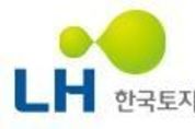 LH 현직 과장 2명 '보도블록 뇌물' 혐의 구속