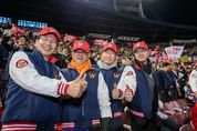 최신원·태원·재원·창원 SK家 4형제, SK 한국시리즈 우승 함께