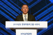 "정의선의 모험"...신형 쏘나타, '영업용 택시' 꼬리표 떼고 잘달릴까