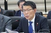 은성수 금융위원장 "보험사, 과거 잘못 설계한 실손보험으로 부담 겪어"
