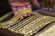 대내외 불확실성 속 '재테크엔 금이 최고' 입증...올해 금 수익률 20