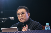 조용병 신한금융 회장 '글로벌 투자금융 명가' 꿈 영근다
