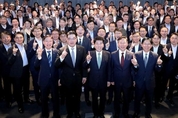 함영주 하나금융 회장 "이자·수수료 체계 원점 재검토"