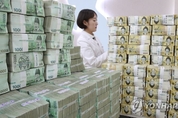 2월 통화량 증가 전환…12.7조원 ↑