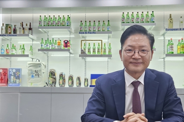 [FETV 이사람] 황정호 하이트진로 전무 “글로벌 대중화 완성은 감성”
