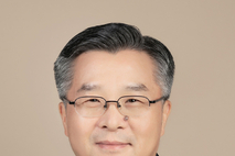 권혁웅 한화생명 부회장, 데이터전략 지휘…AI 혁신 가속