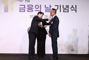 [금융혁신 주역들] 정태영 부회장의 뚝심, 현대카드 테크기업 전환 이끌었다