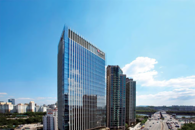 [밸류업-LG유플러스] 수익·AI 사업 계획 순항 중…부채관리는 완만