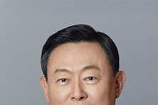 신동빈 롯데 회장, '투하자본수익률' 경영 전면 내세운 배경은