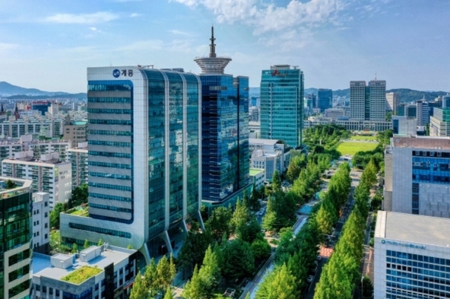 ‘공공 특화’ 계룡건설, 검암 민참 따내며 체력 입증…불황 속 수익성 반등