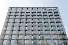 설명 안 하고 보험료 더 받고…금감원, 하나·농협손보 제재