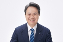 진옥동 신한금융 회장 "밸류업 2.0, 성과 분석 후 빠른 시일 내 공유"