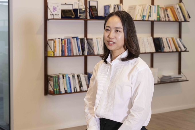 [온투업, 미래를 말하다] 이효진 에잇퍼센트 대표 "고객이 있는 곳에 금... - 뉴스 썸네일 이미지