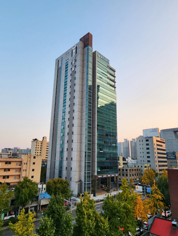 [저축은행 1금융 전환] 웰컴저축은행, 체급 한계...자산 충족 가능성 '글... - 뉴스 썸네일 이미지